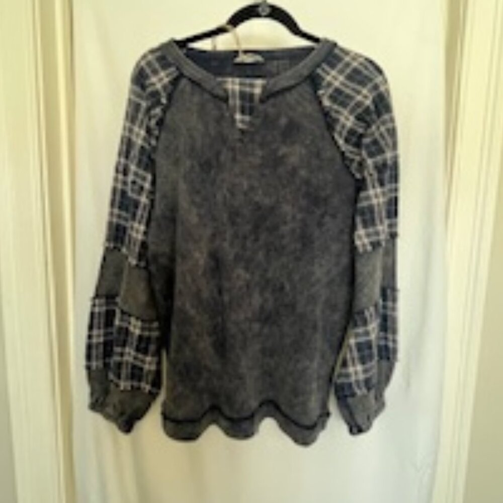 Sage & Fig Long Sleeve Plaid Top – Soft, Versatile & Perfect trendy style